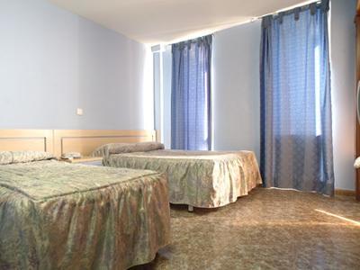 Hostal Xarau Cerdanyola del Valles Pokoj fotografie